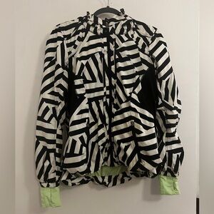 Lululemon zip up printed hoodie sweat wicking material size 6